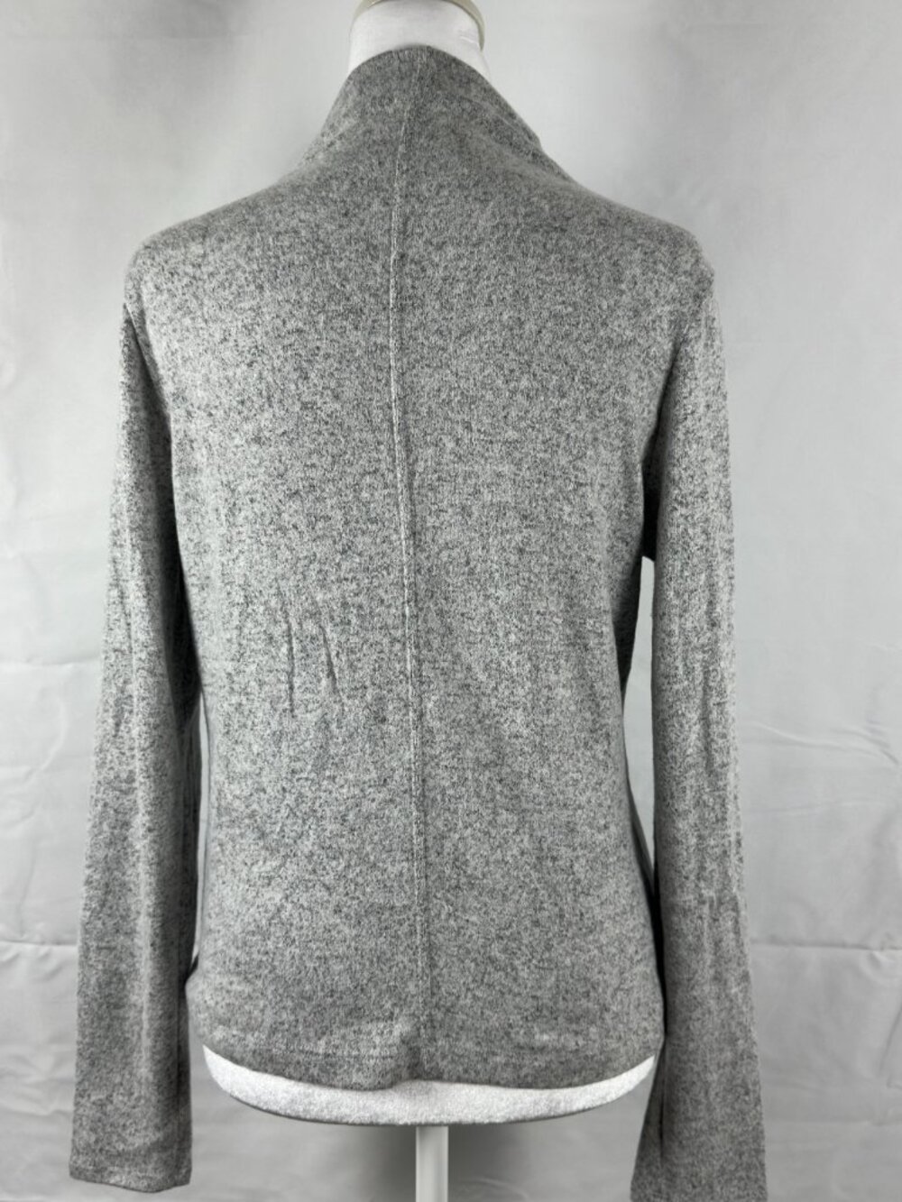 NLT Heather Gray Mock Neck Top – Small – NWOT - Picture 5 of 10